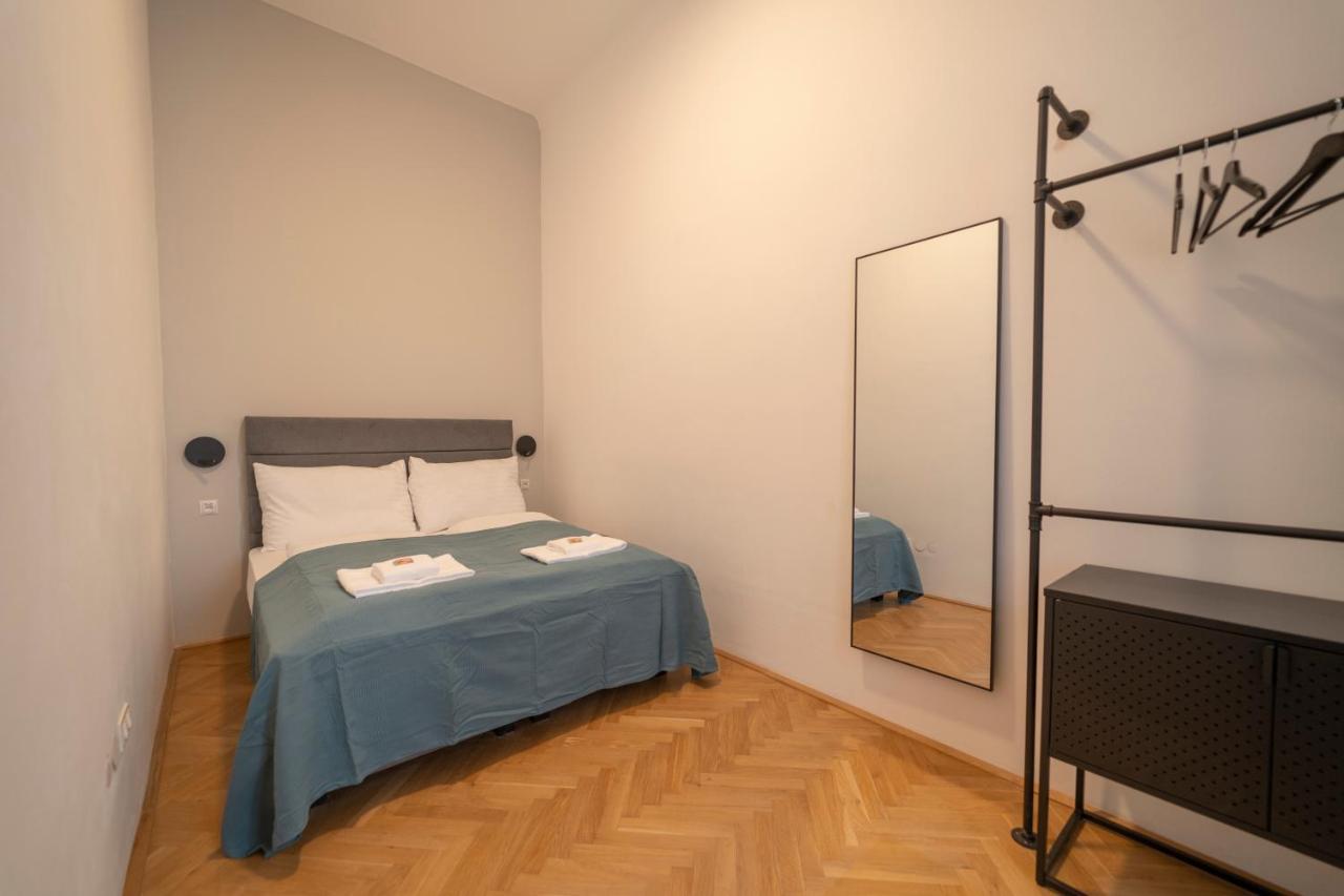 Josef'S Home I Premium Suite I Quiet & Central Wenen Buitenkant foto
