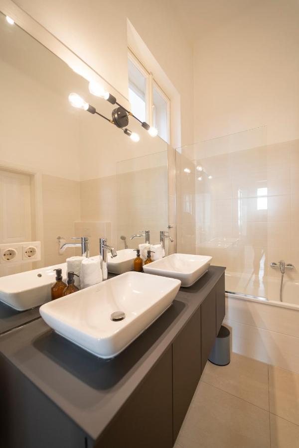 Josef'S Home I Premium Suite I Quiet & Central Wenen Buitenkant foto